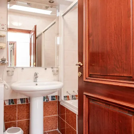 Engadin 3bdr - Center Apartman