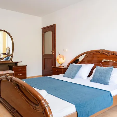 Engadin 3bdr - Center Apartman *